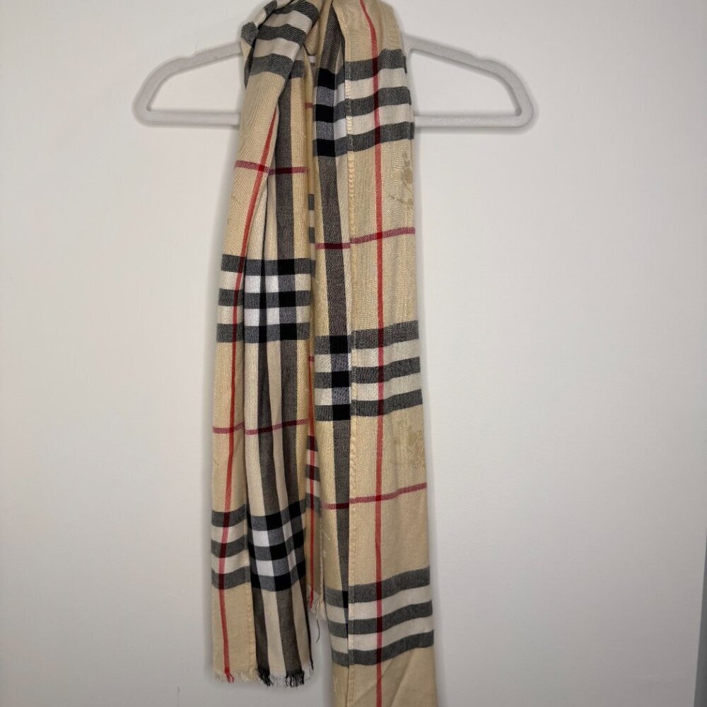 Burberry The Classic Check 100% Cashmere Fringe Scarf Luxury Preppy Designer - Picture 6 of 6
